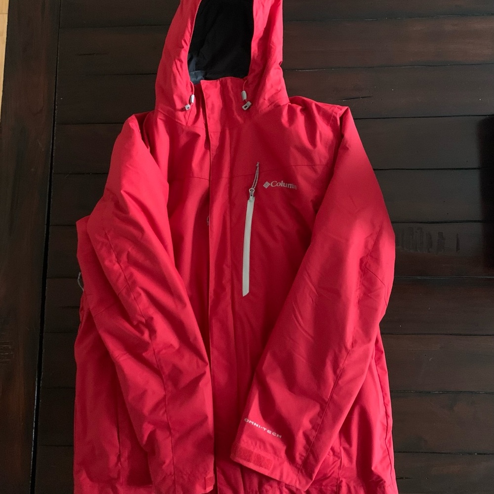 Men’s Medium Red Columbia Interchange Ski Jacket with zip out black shell
